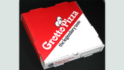 A Grotto Pizza box.