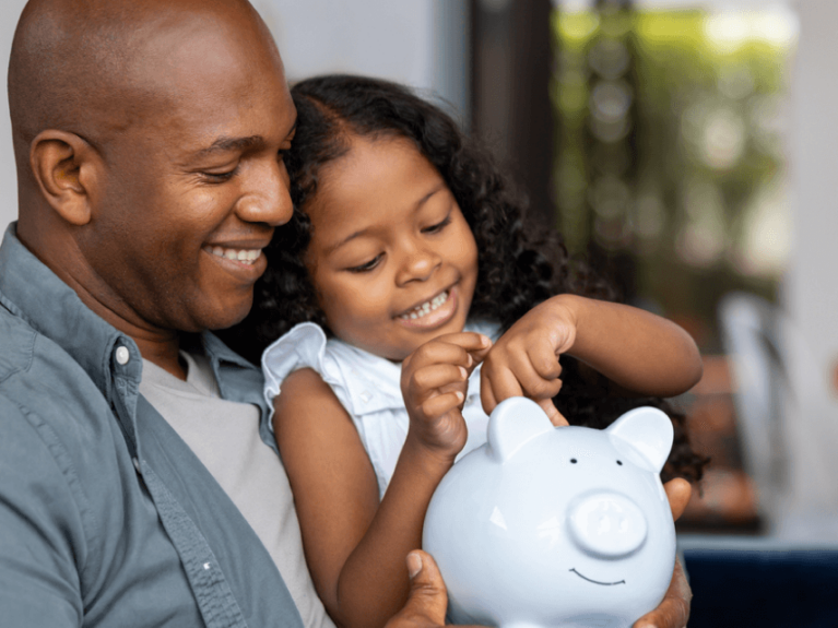 Raising Financially Savvy Kids: A Guide for Parents