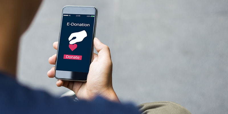 Lead With Your Head and Heart When Giving This Holiday Season