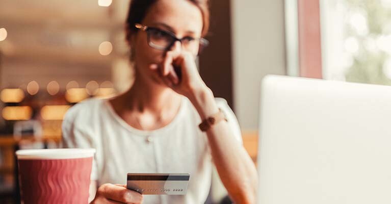 How to avoid scammers when shopping online