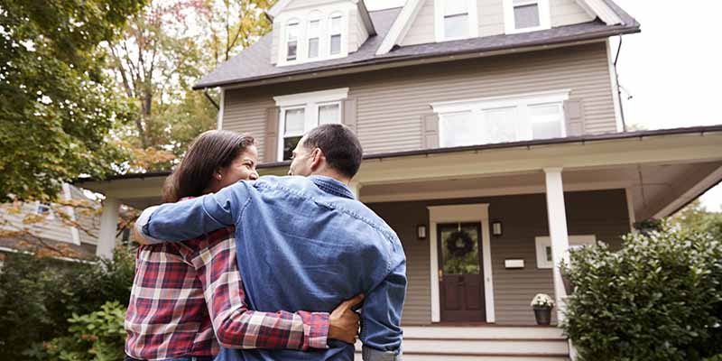 A Guide to Navigating the Housing Market with Confidence